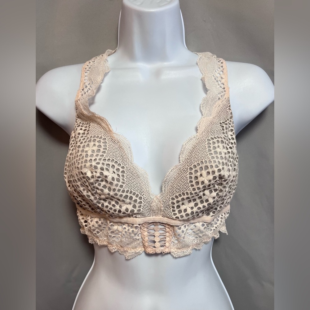 Victoria's Secret Bralette Very Plunge Crochet Pink‎ Sz Medium